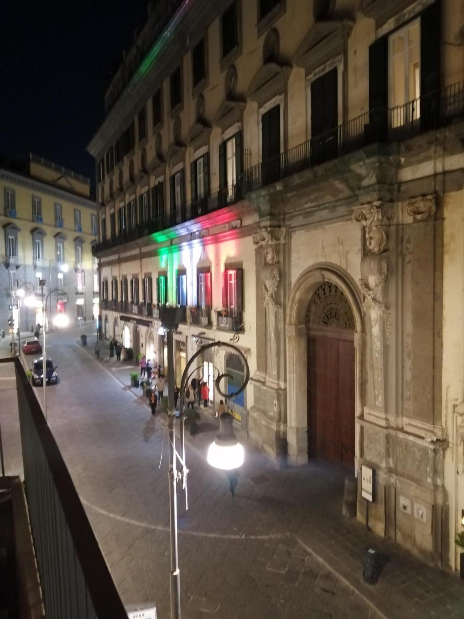 B&B Palazzo Satriano Наполи Стая снимка